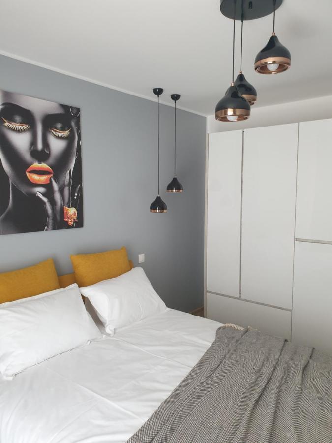 Qualis Apartament Braşov Exterior foto
